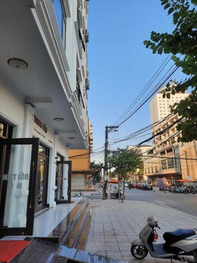 Nhà Nghỉ Trung Hậu Hotel Mong Cai Exterior foto